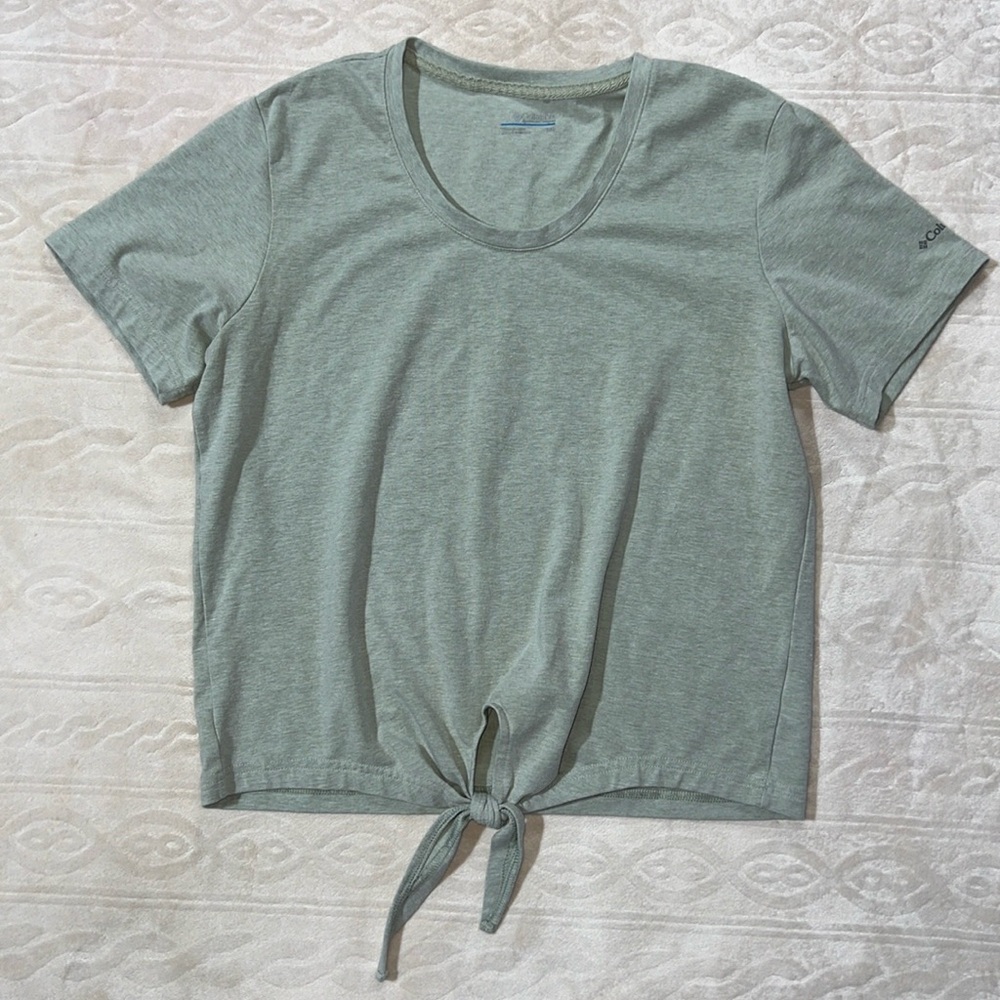 Columbia tie front knot tee